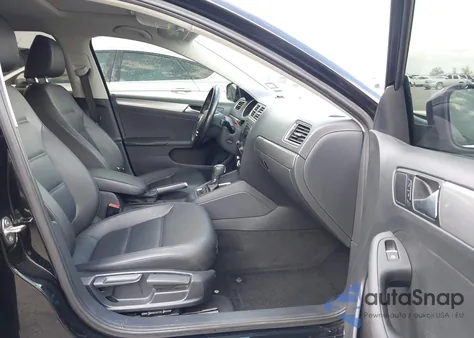 2016 Volkswagen Jetta 1.4T Se из США, поврежденный, VIN 3VWD67AJ8GM340520